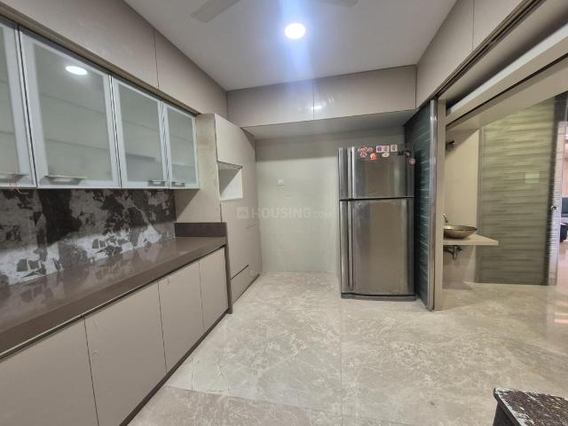 3 BHK Apartment in Vile Parle East for rent Mumbai. The reference number is 19841060
