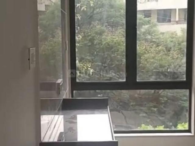 3 BHK Apartment in Vile Parle East for rent Mumbai. The reference number is 20376361