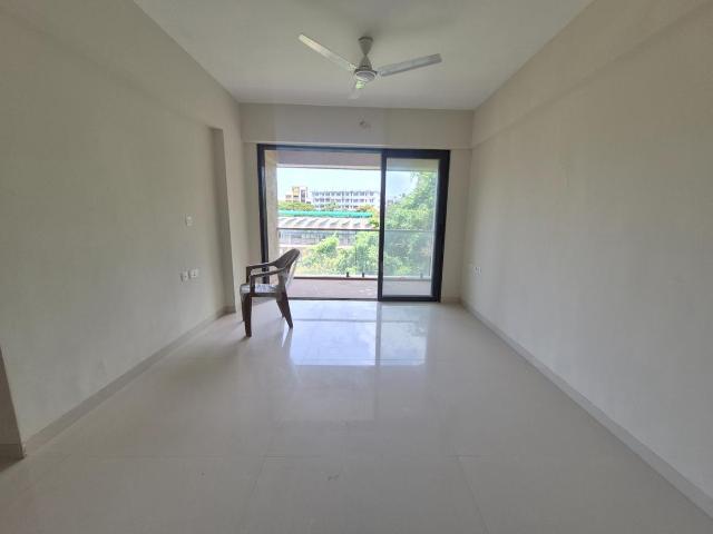 3 BHK Apartment in Vile Parle East for rent Mumbai. The reference number is 20517355
