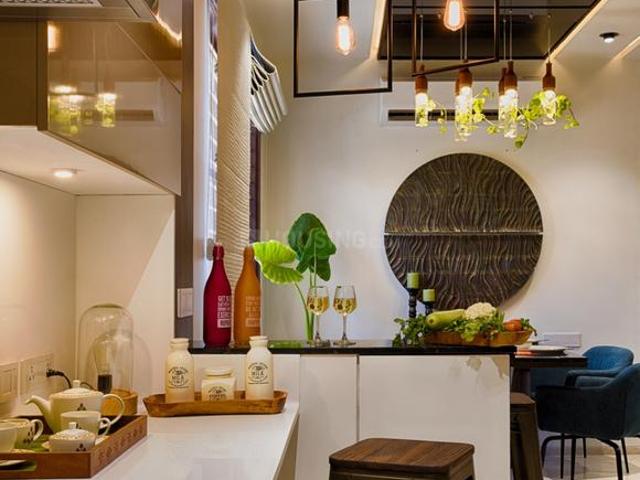 3 BHK Apartment in Vile Parle East for resale Mumbai. The reference number is 19367966