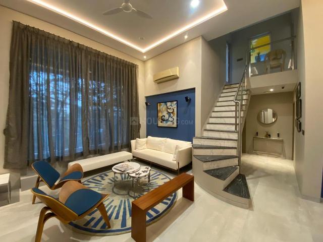 3 BHK Apartment in Vile Parle East for resale Mumbai. The reference number is 20703492
