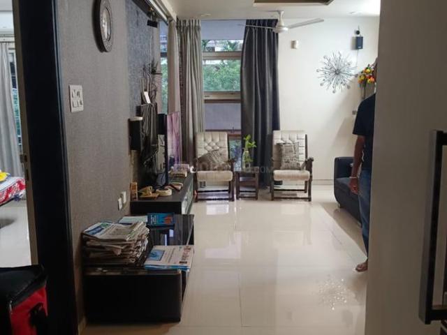 3 BHK Apartment in Viman Nagar for rent Pune. The reference number is 20105104