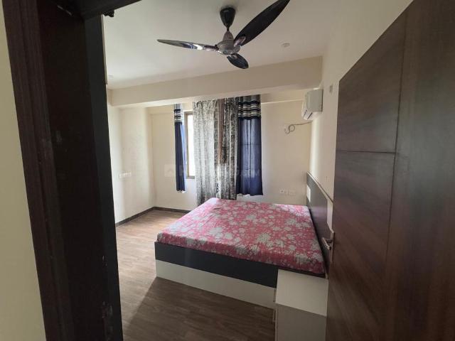 3 BHK Apartment in Vrindavan Yojana for rent Lucknow. The reference number is 18049576