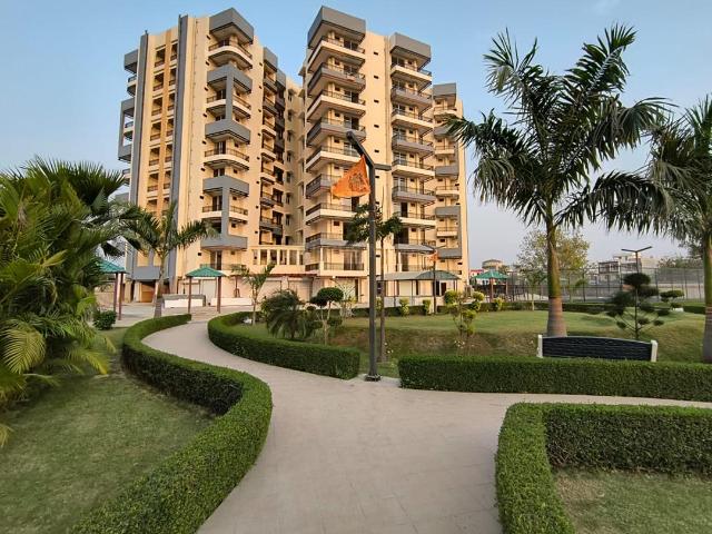 3 BHK Apartment in Vrindavan Yojana for resale Lucknow. The reference number is 14278040