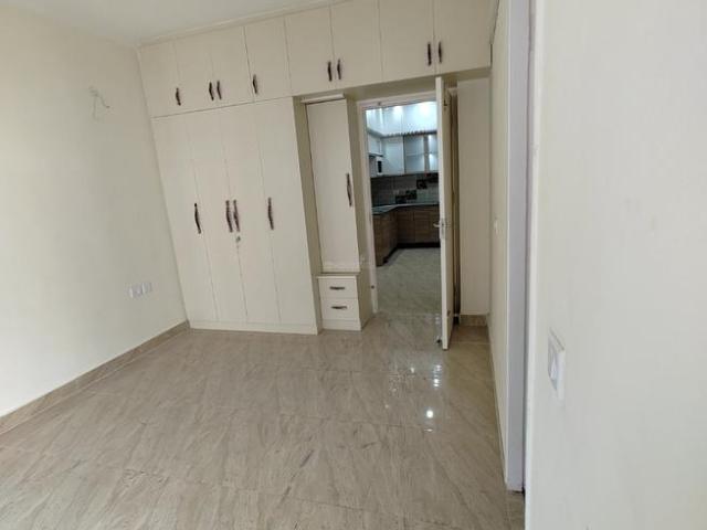 3 BHK Apartment in Yeida for rent Greater Noida. The reference number is 11066926