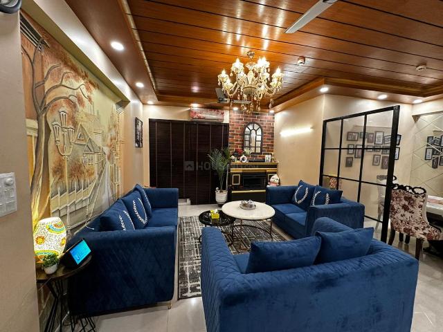 3 BHK Apartment in Zeta I for rent Greater Noida. The reference number is 14249420