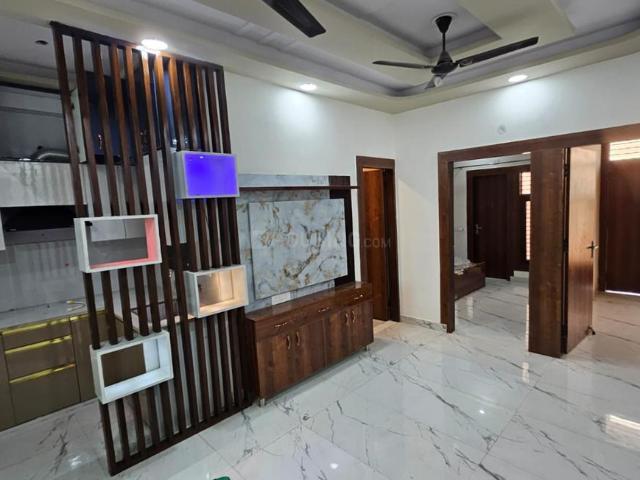 3 BHK Apartment in Zeta I for resale Greater Noida. The reference number is 20435724
