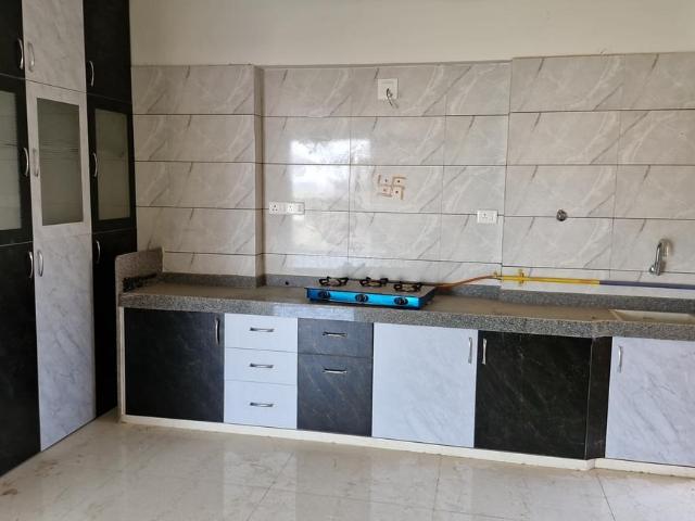 3 BHK Apartment in Zundal for rent Ahmedabad. The reference number is 17280217