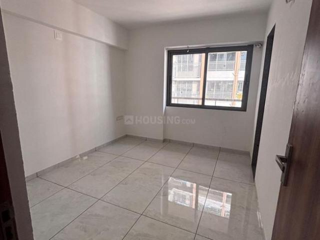 3 BHK Apartment in Zundal for rent Ahmedabad. The reference number is 19199347