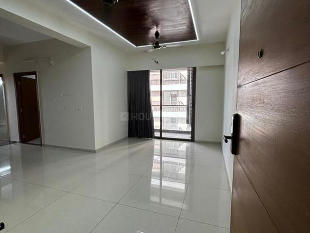 3 BHK Apartment in Zundal for rent Ahmedabad. The reference number is 19461894