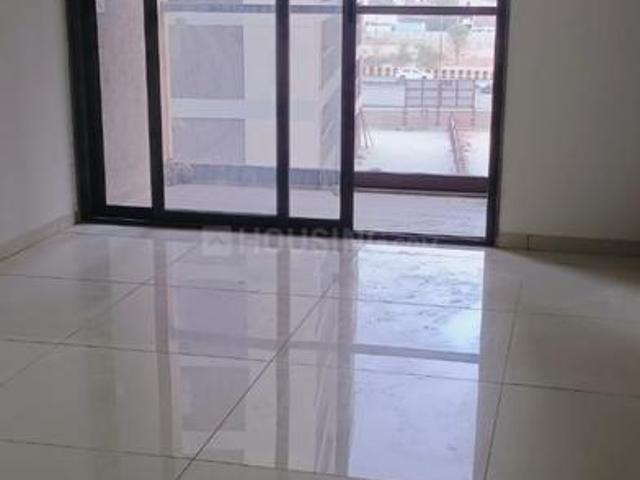 3 BHK Apartment in Zundal for rent Ahmedabad. The reference number is 20235886