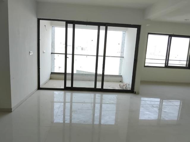 3 BHK Apartment in Zundal for resale Ahmedabad. The reference number is 20386105
