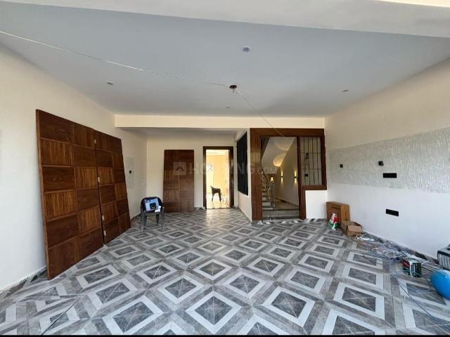 3 BHK Duplex in Aman Vihar for rent Dehradun. The reference number is 18507420