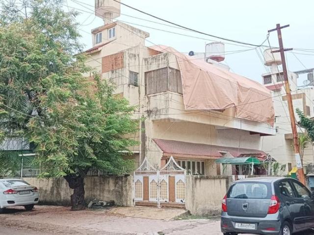 3 BHK Duplex in Ellora Park for resale Vadodara. The reference number is 20705478