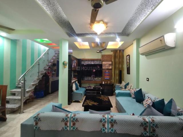 3 BHK Independent Builder Floor in Fateh Nagar for resale West Delhi. The reference number is 17538871