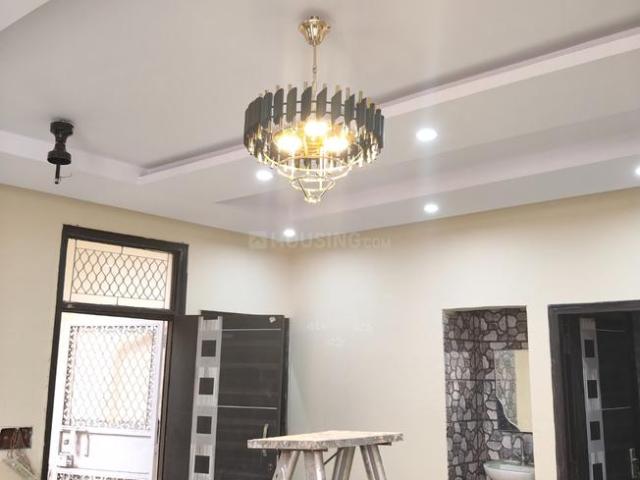 3 BHK Duplex in Mansarover Garden for resale New Delhi. The reference number is 20413497