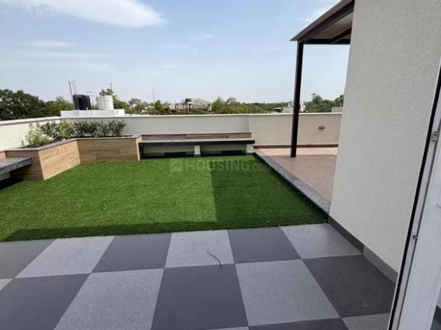 3 BHK Duplex in Safdarjung Enclave for resale New Delhi. The reference number is 20855725