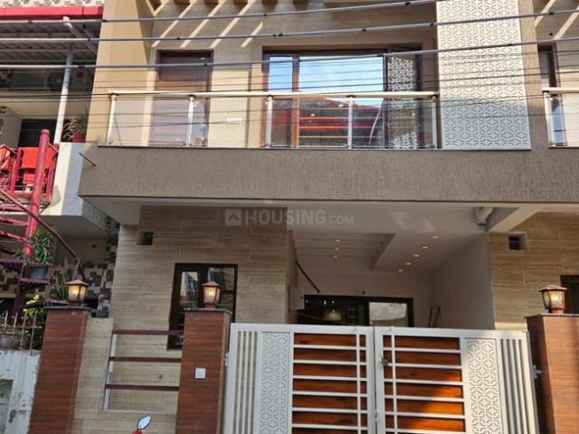 3 BHK Duplex in Sahastradhara Road for resale Dehradun. The reference number is 20266341