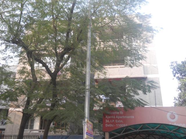 3 BHK Duplex in Patparganj for resale East Delhi. The reference number is 17185202