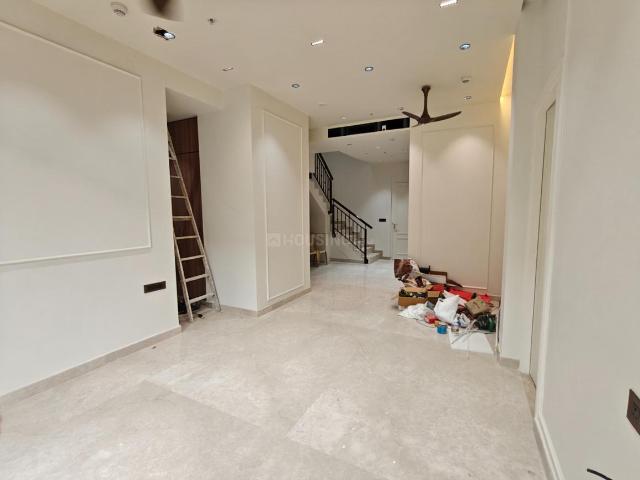 3 BHK Duplex in Parel for rent Mumbai. The reference number is 17533671