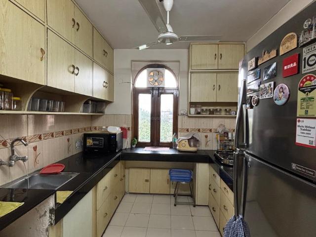 3 BHK Duplex in Vasundhara Enclave for resale New Delhi. The reference number is 20129424