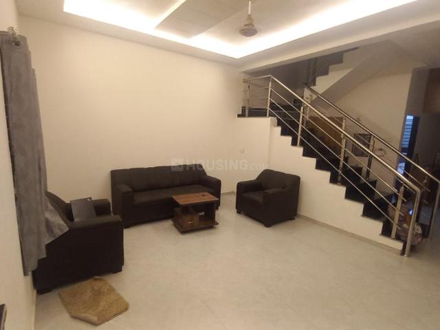3 BHK Duplex in Zanzarda for rent Junagadh. The reference number is 18215039