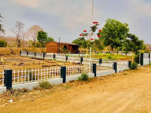 3 BHK Farm House in Simrol for resale Khandwa Road. The reference number is 17689401