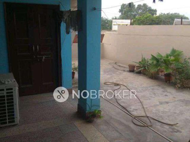 3 BHK Flat for Rent In Naya Ganj