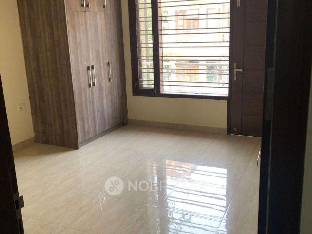 3 BHK Flat for Rent In Sector 52
