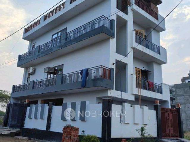 3 BHK Flat In Sb for Rent In Sector 20