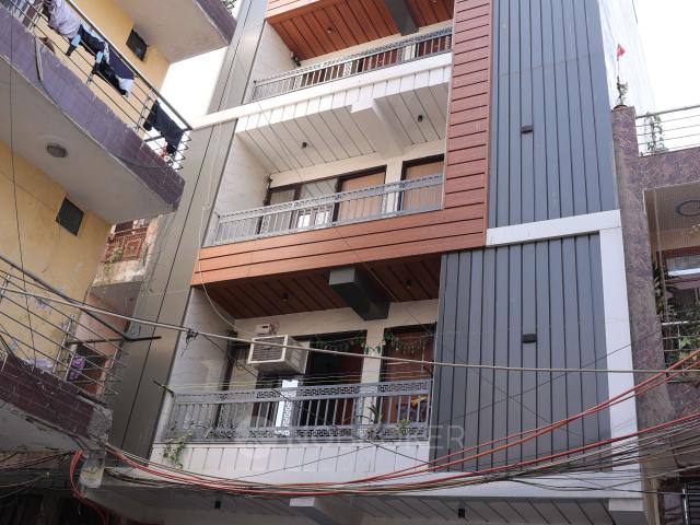 3 BHK Flat For Sale In Mahavir Enclave