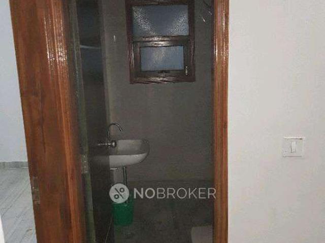 3 BHK Flat For Sale In North East Delhi