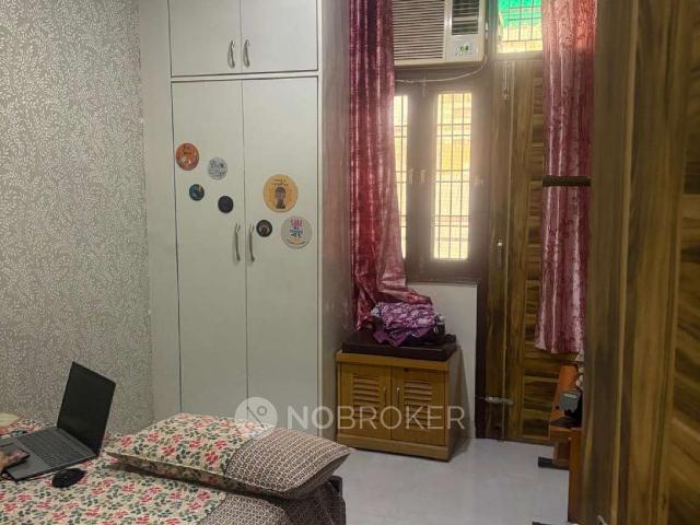 3 BHK Flat For Sale In Bharat Vihar
