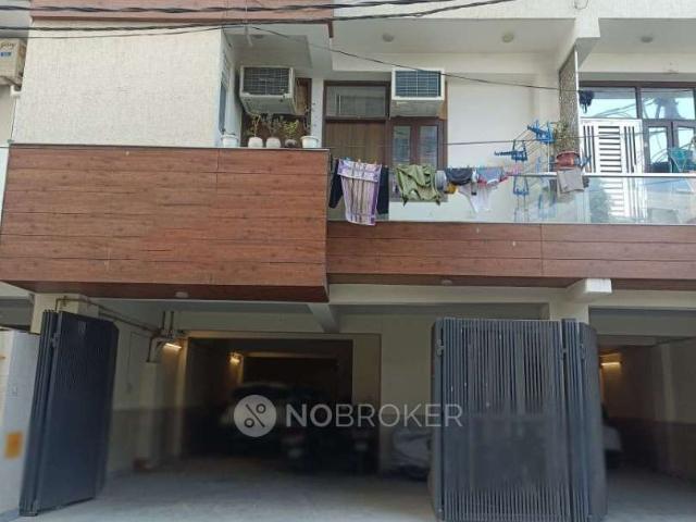 3 BHK Flat For Sale In Lotus Imperia