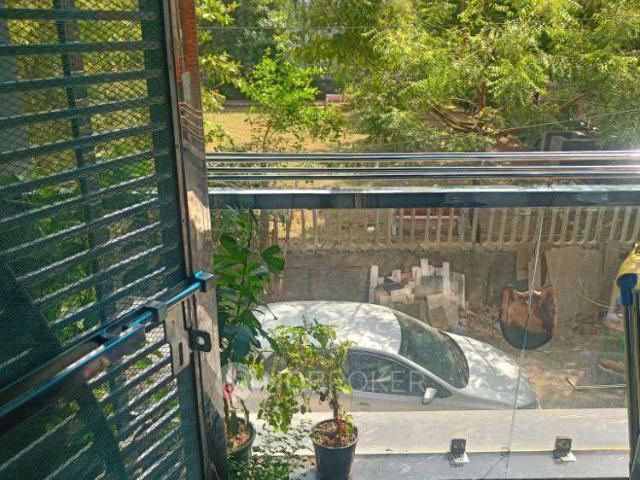3 BHK Flat For Sale In Rohini Sector 28