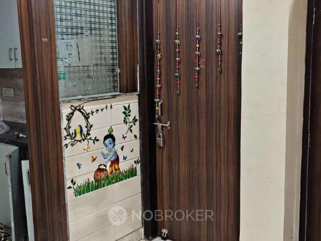 3 BHK Flat For Sale In Sarai Rohilla