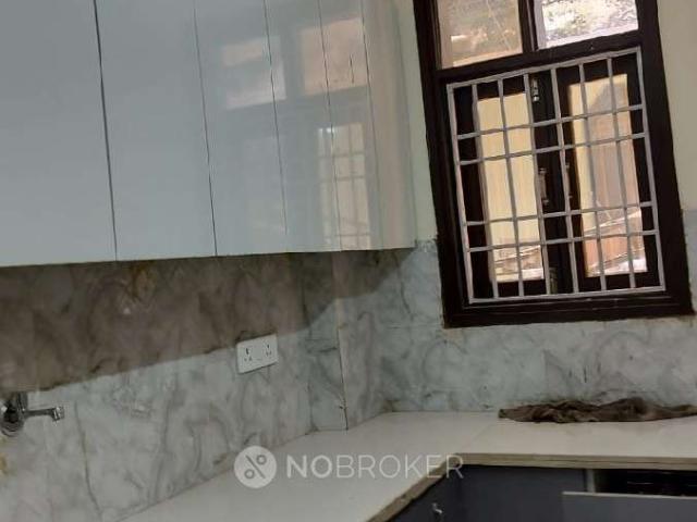 3 BHK Flat For Sale In Shakarpur
