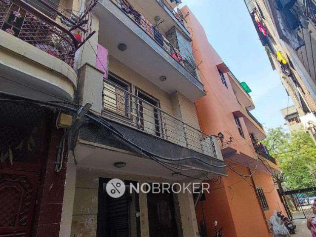 4+ BHK Flat For Sale In Shalimar Bagh
