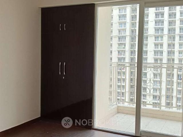 3 BHK Flat In Mahagun Mantra Ii for Rent In Noida Ext Secto