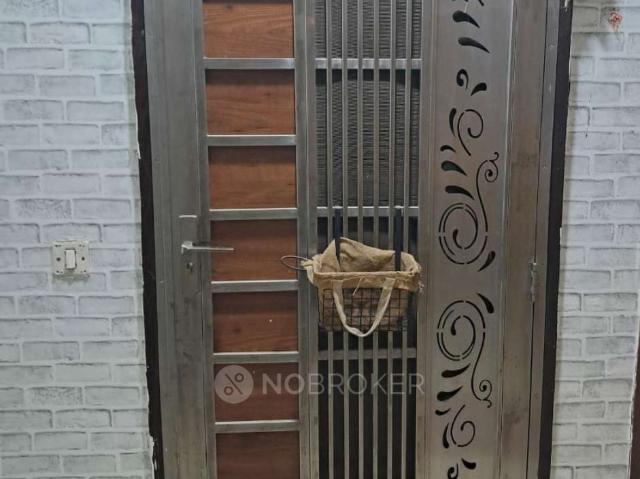 3 BHK Flat In Mahagun Mywoods for Rent In Sector 16c