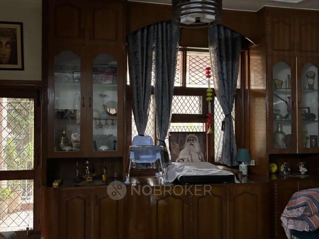 3 BHK Flat In Mansarovar Apartment, Sector 61 for Rent In S