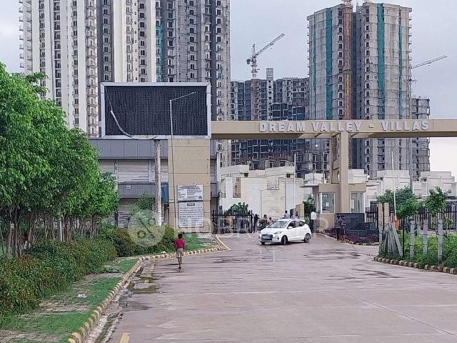 3 BHK Flat In Nbcc Dream Valley For Sale In Amrapali Dream