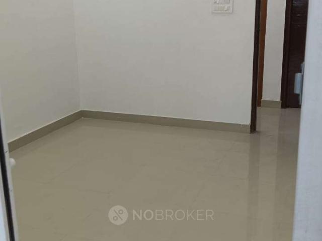 3 BHK Flat In Oasis Grandstand for Rent In Yamuna Expy