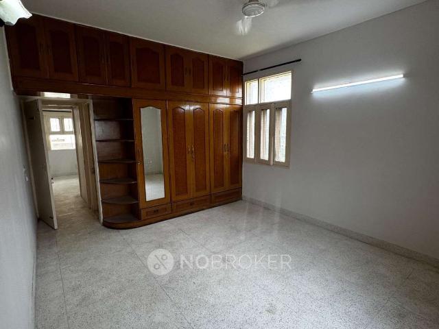 3 BHK Flat In Oasis Society for Rent In Sector 55