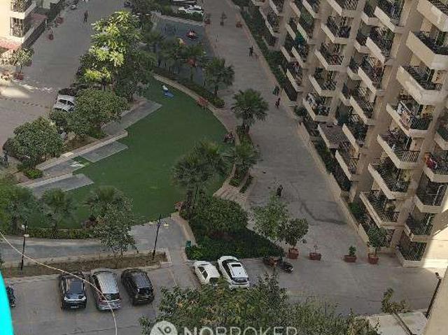 3 BHK Flat In Aarcity Regency Park For Sale In Gaur City 2