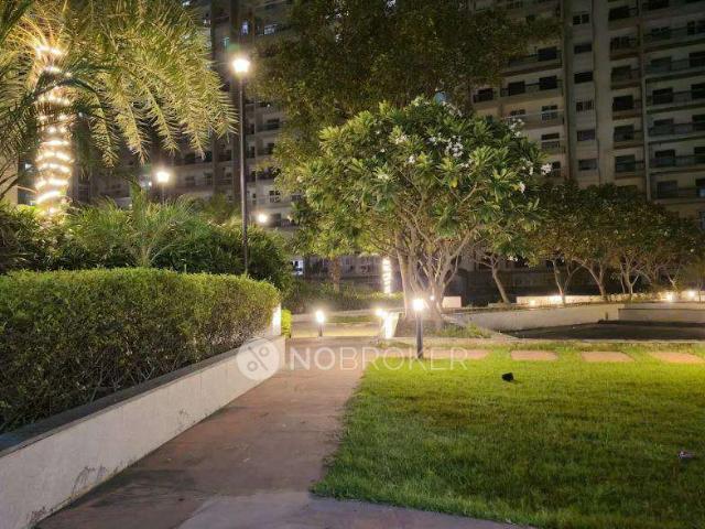 3 BHK Flat In Aarcity Regency Park For Sale In Sector 16c