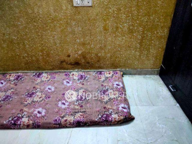 3 BHK Flat In Ae Block Rwa Shalimar Bagh for Rent In Shalim