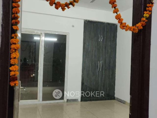 3 BHK Flat In Ajnara Le Garden For Sale In Sector 16b
