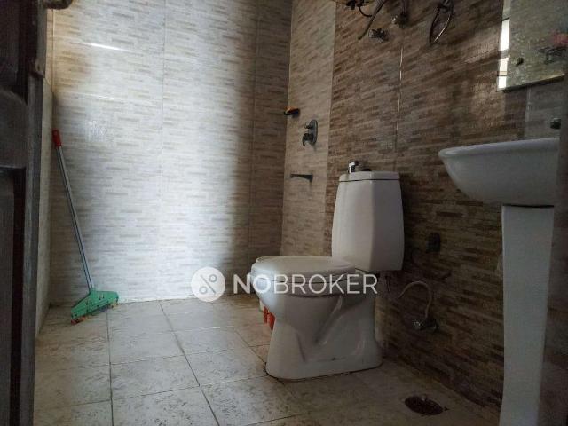 3 BHK Flat In Amarpali Silicon City for Rent In Sector 76