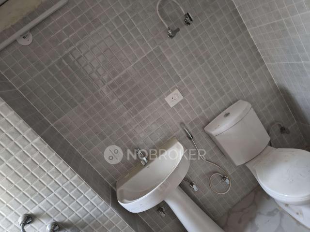 3 BHK Flat In Amrapali Centurian Park For Sale In Sector Te